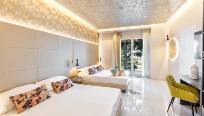 רימיני Hotel Mondial מראה חיצוני תמונה