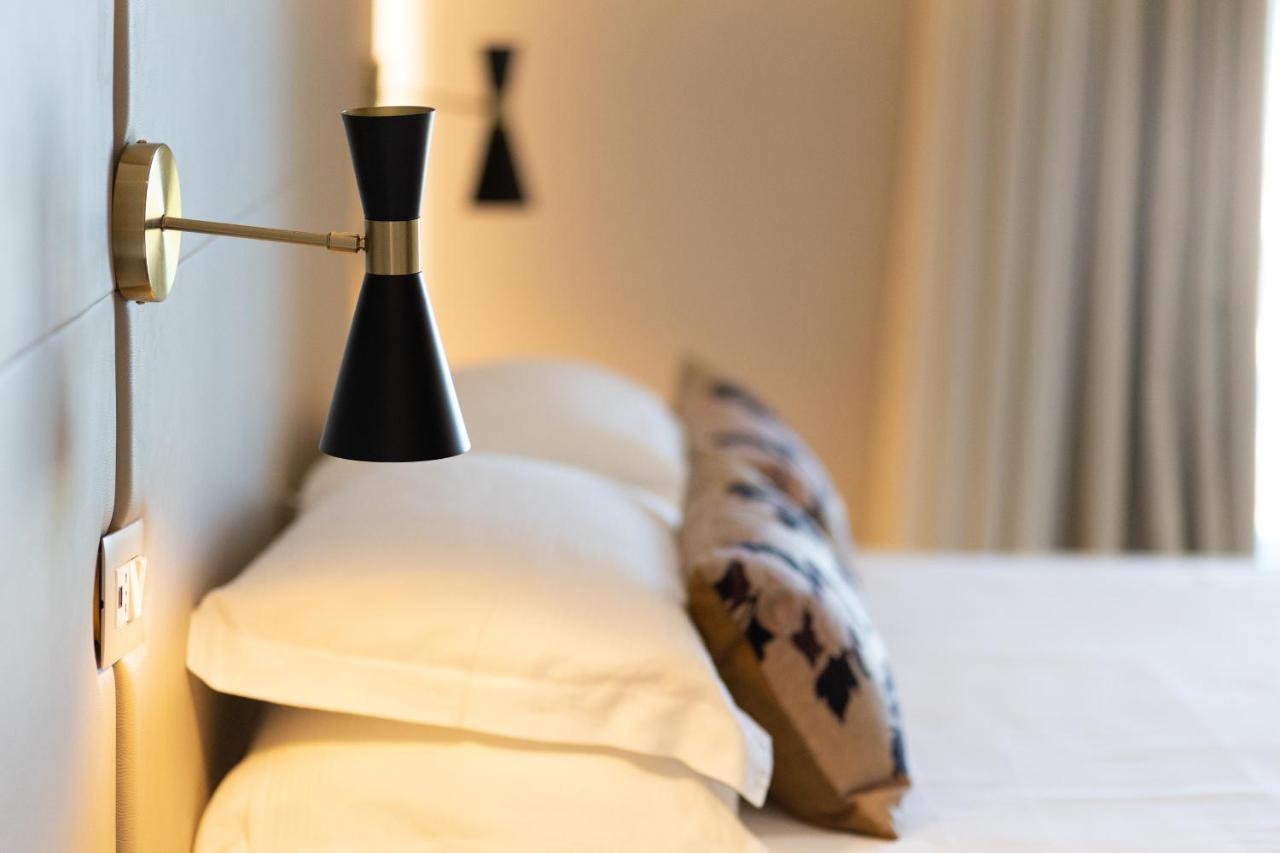רימיני Hotel Mondial מראה חיצוני תמונה