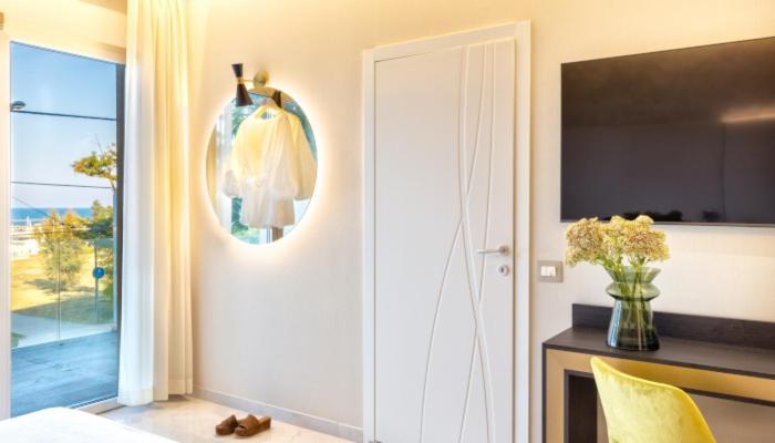 רימיני Hotel Mondial מראה חיצוני תמונה